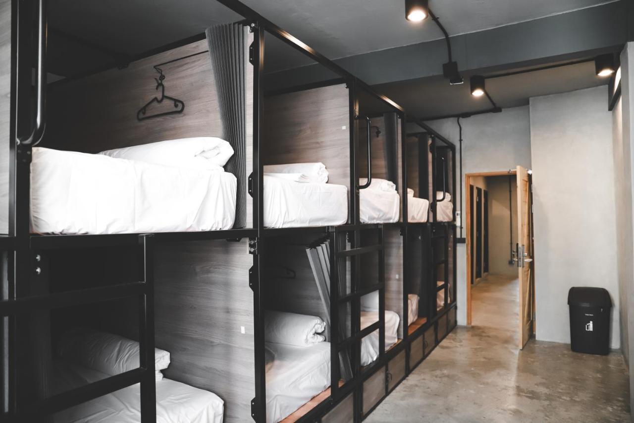 The Cube Hostel Khaosan Bangkok Exterior photo