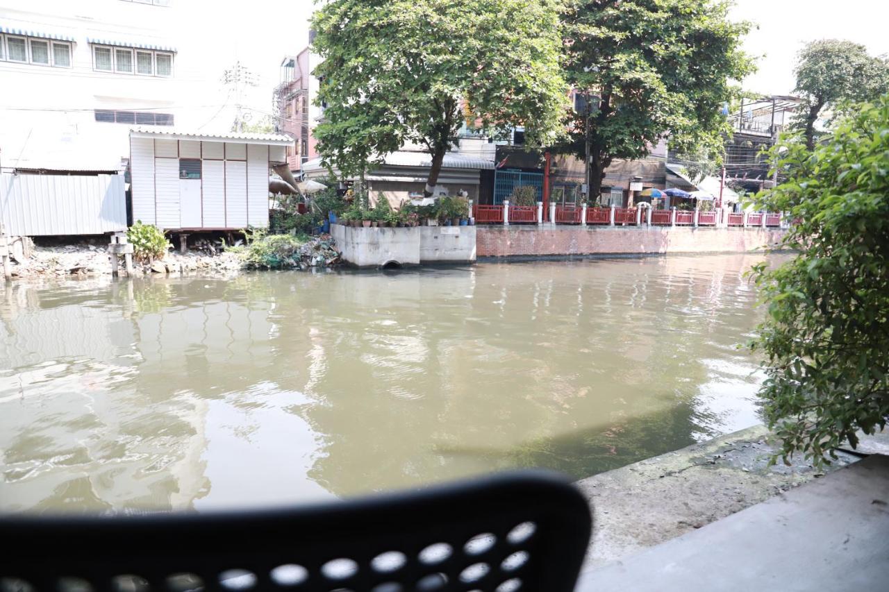 The Cube Hostel Khaosan Bangkok Exterior photo